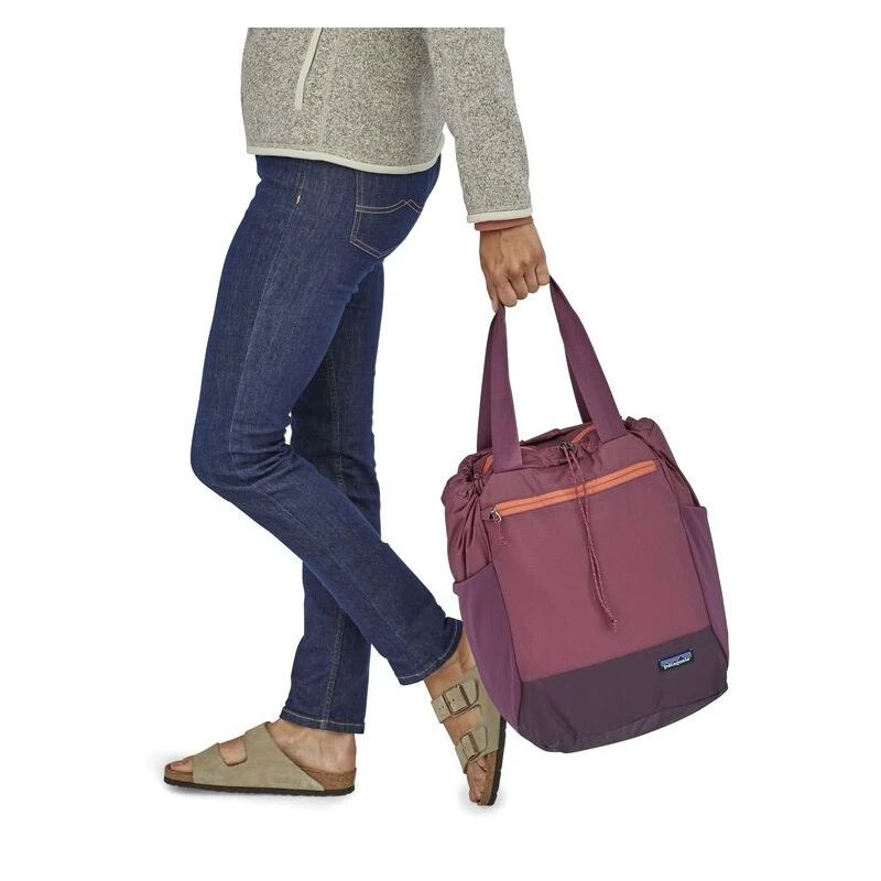 Patagonia Ultralight Black Hole Tote Pack (Black) 4 Patagonia Ultralight Black Hole Tote Pack (Black) – Image 2